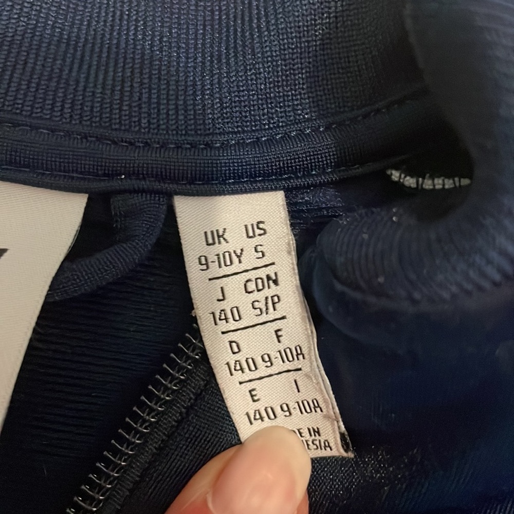 Adidas jacket - Picture 5 of 5